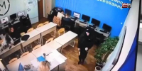 В Югре напавшему с ножом на преподавателя экс-студенту продлили арест - СургутИнформТВ