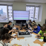 Югорские школьники готовятся к Национальной технологической олимпиаде в СурГУ
